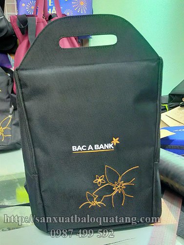 may balo qua tang in logo Bac A Bank